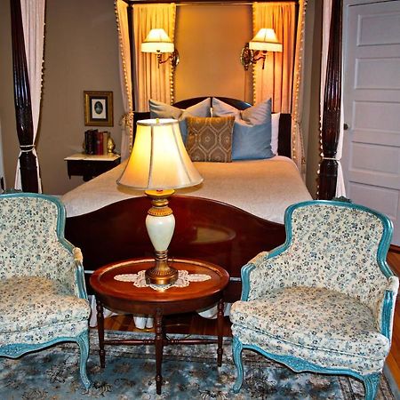 The Lion And The Rose Bed And Breakfast Asheville Exterior photo